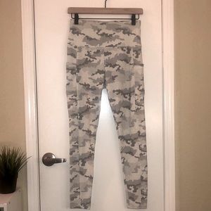 Camo leggings
